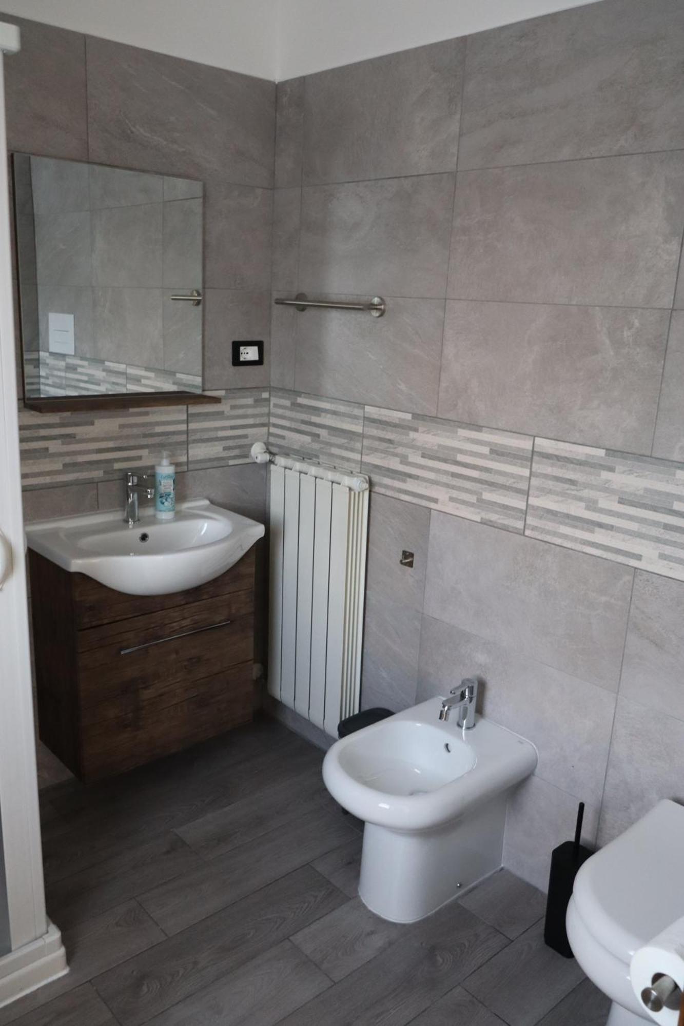 Ligustro Home Laino Borgo Екстериор снимка